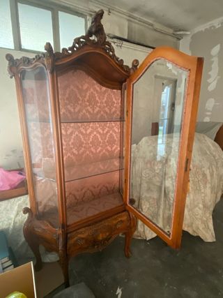 Vetrinetta antica in legno