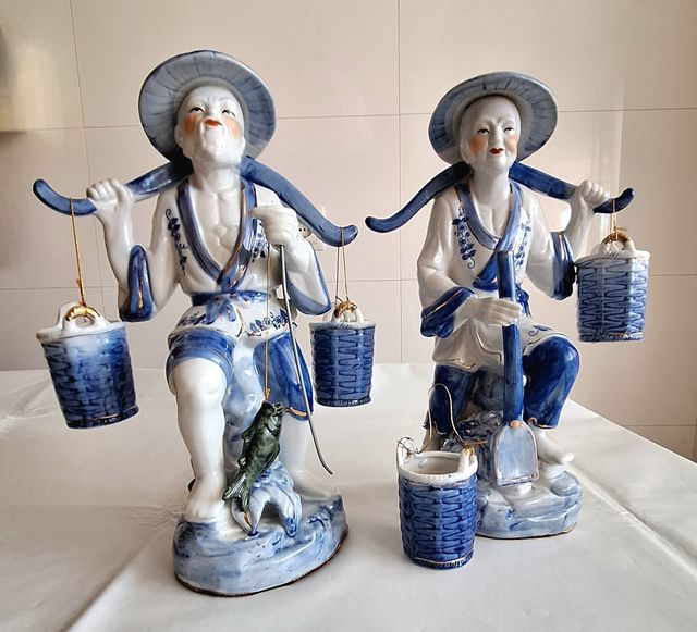 2 Figuras porcelana ancianos pescadores