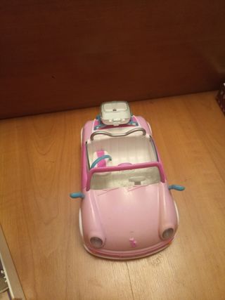 Casa Barriguitas, coche y accesorios.
