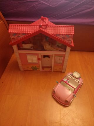 Casa Barriguitas, coche y accesorios.
