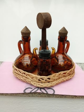 Bottiglia di olio marrone vintage