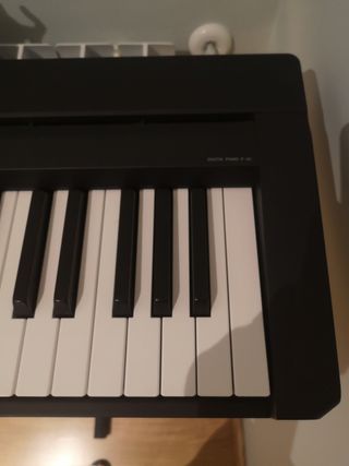 Yamaha P-45 Piano Digital