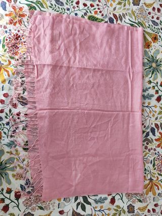Pashmina rosa suave con seda 