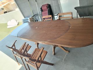 Mesa ovalada + 4 sillas madera