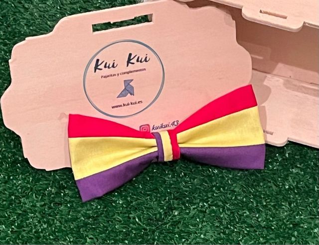 Pajarita Republicana