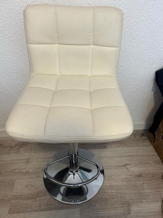 Taburete blanco diseño moderno