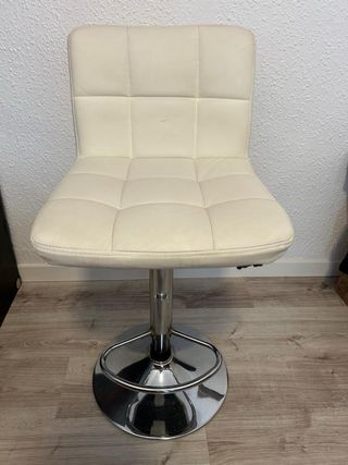 Taburete blanco diseño moderno