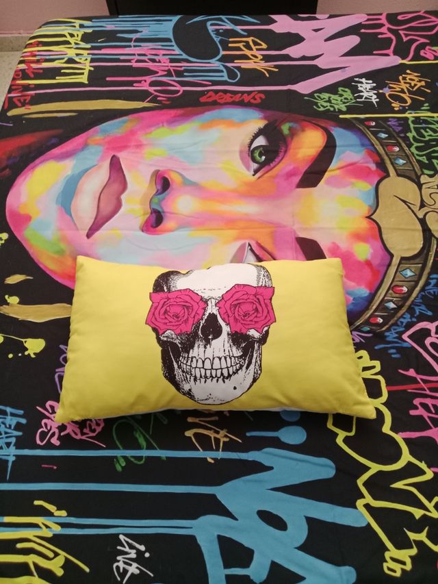 Cojín calavera rosa - Decoración