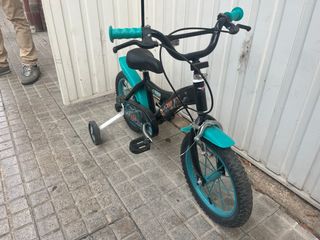 Bicicleta niño 14" casi nueva
