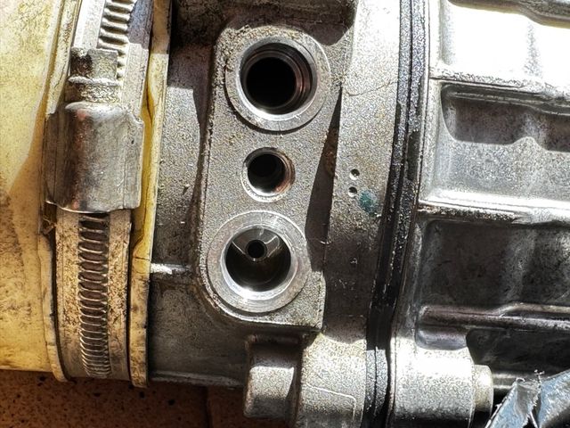 Bomba dirección asistida Opel Astra H dañada