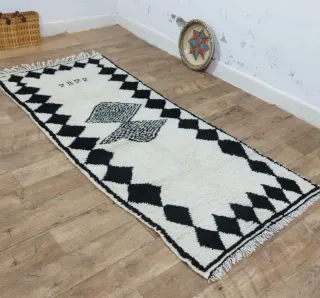 Tappeto boho bianco-nero elegante