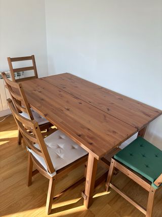 Mesa extensible Nordviken + 6 sillas a juego