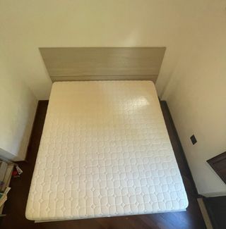 Letto Matrimoniale con doghe e materasso