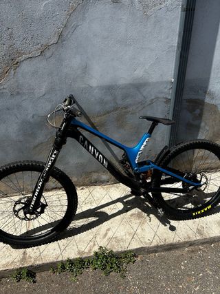 Canyon Sender CF XL - DH