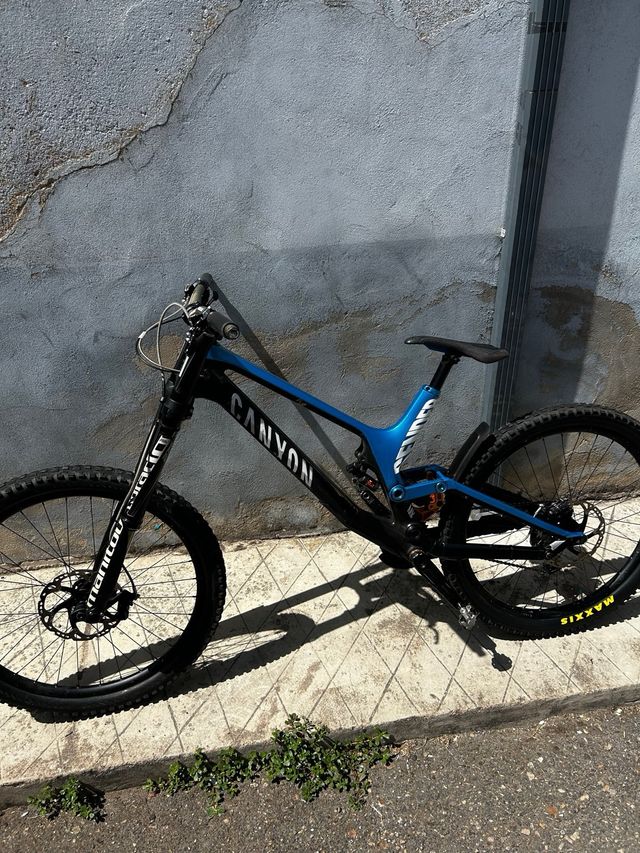 Canyon Sender CF XL - DH