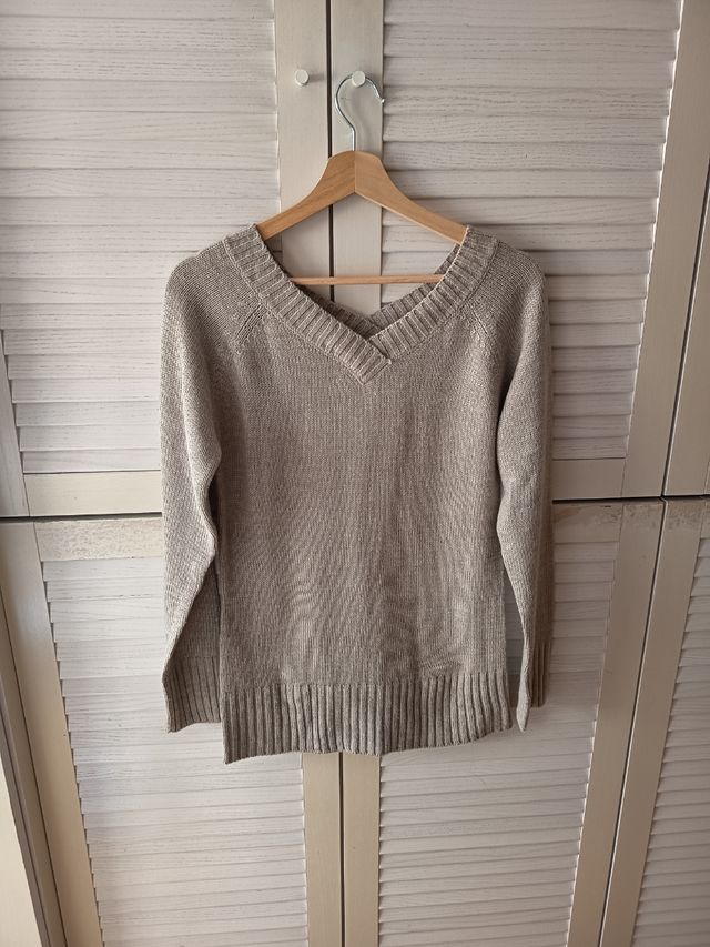 Suéter beige otoño
