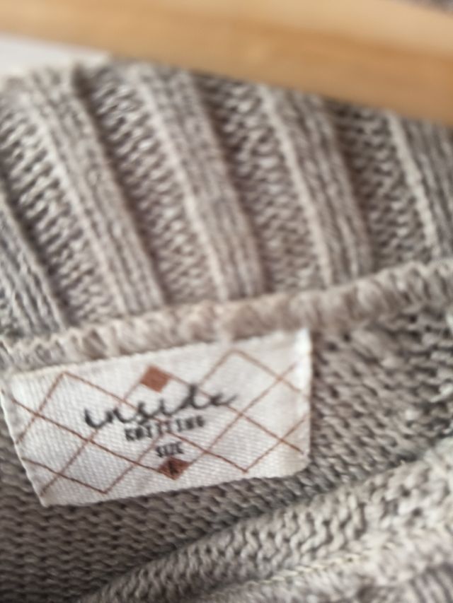 Suéter beige otoño