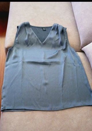 Blusa azul sin mangas - Escote pico