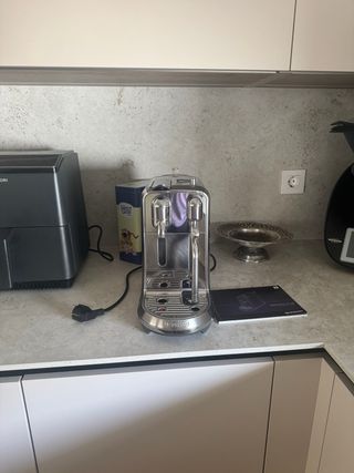 Cafetera Nespresso Creatista Plus