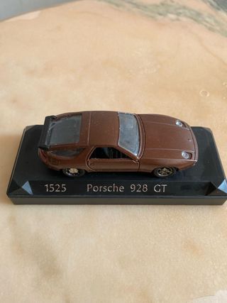 Porsche 928 GT 1:43 Escala