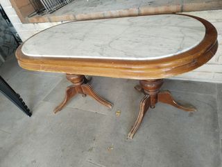 Mesita ovalada mármol-madera