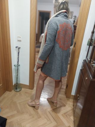 Chaquetón gris-naranja 3/4