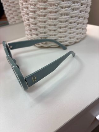 Gafas sol redondas grises