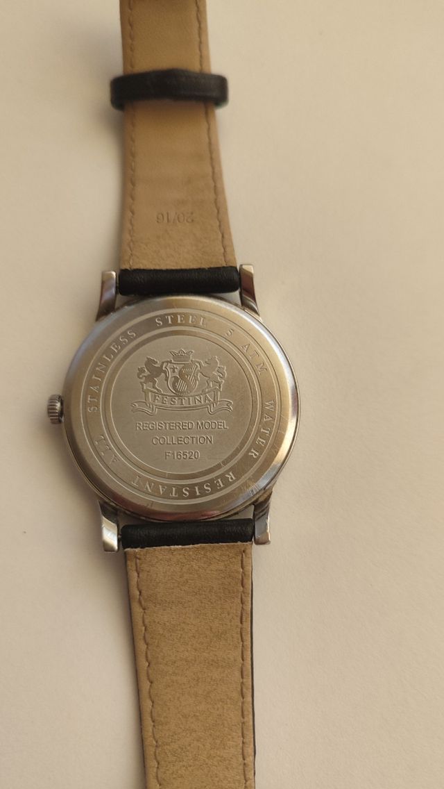 Reloj Festina Quartz mujer.