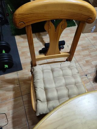 Mesa redonda extensible + 4 sillas madera