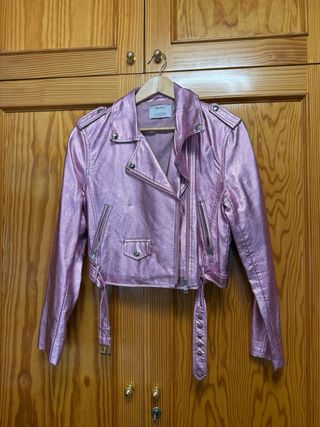 Chaqueta Bershka metalizada rosa - T-L
