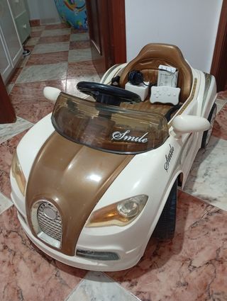 Coche eléctrico infantil
