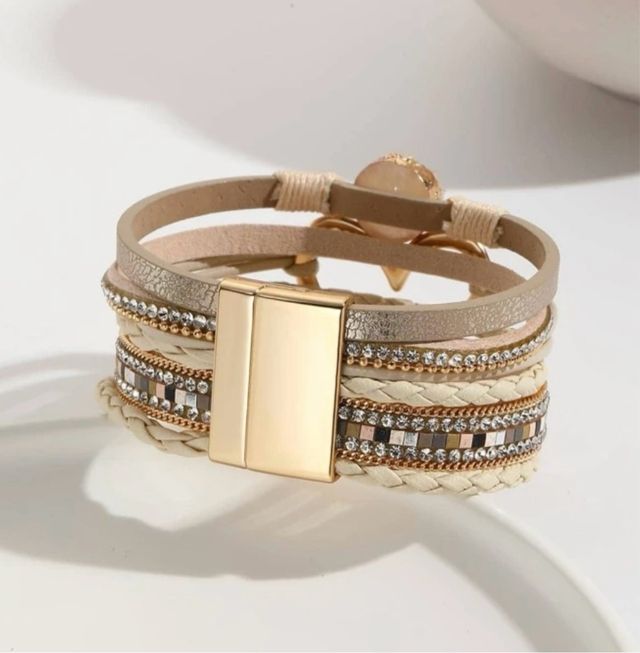 Brazalete dorado corazón