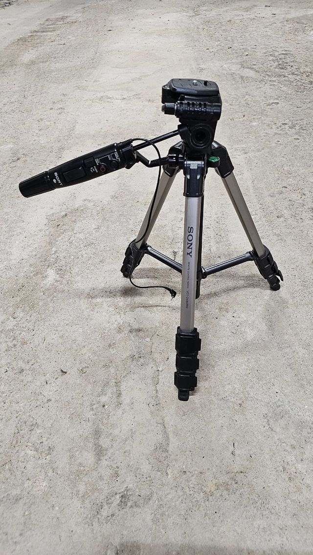 Trípode Sony VCT-D680RM