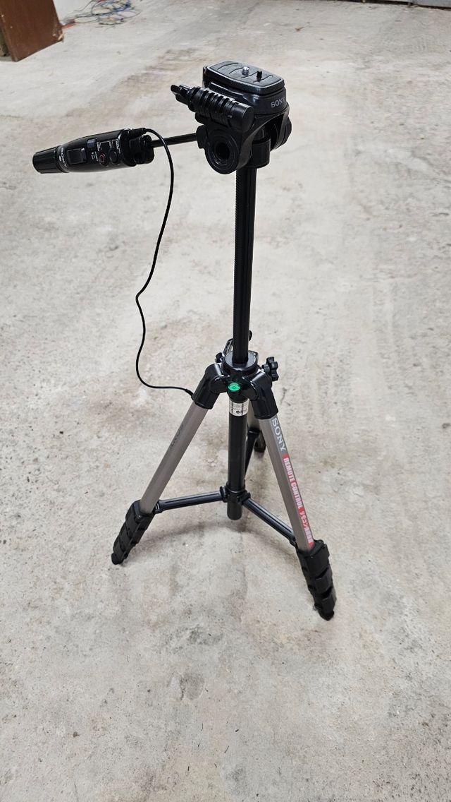 Trípode Sony VCT-D680RM