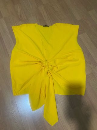 Blusa Zara Amarilla Nudo Talla S