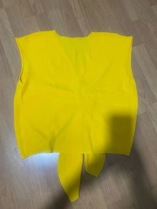 Blusa Zara Amarilla Nudo Talla S