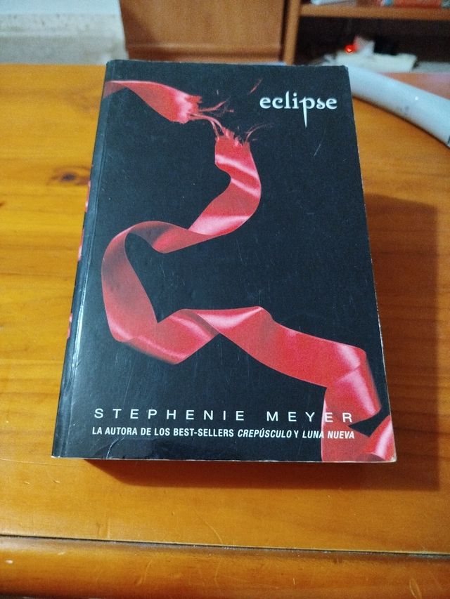 Eclipse - Book Three Of The Twilight Series