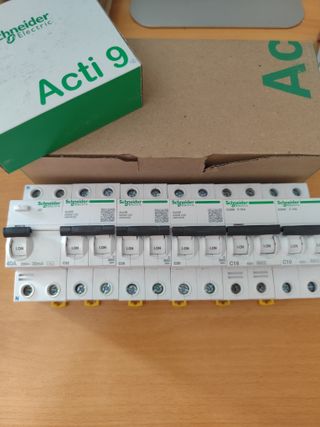 1 Diferencial 40A y 5 Automáticos 10,16,20,25,32,