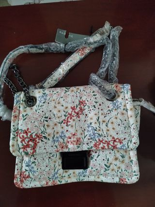 Bolso Parfois floral nuevo