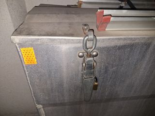 Baúl/arcón metálico para caravanas y autocaravanas