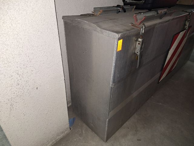 Baúl/arcón metálico para caravanas y autocaravanas