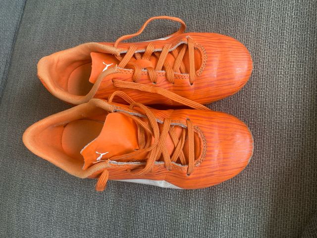 Botas fútbol Puma niño T34