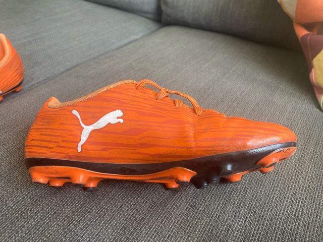 Botas fútbol Puma niño T34