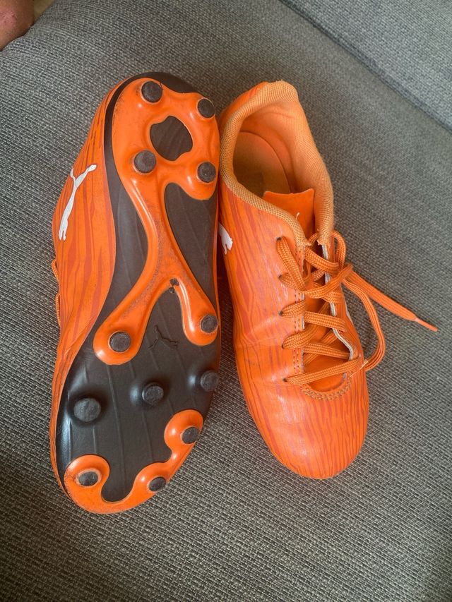 Botas fútbol Puma niño T34