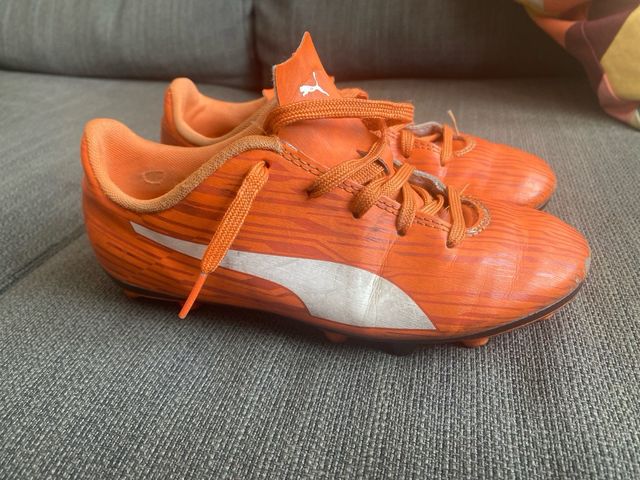 Botas fútbol Puma niño T34