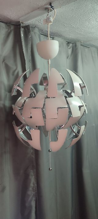 Lámpara Ikea blanca