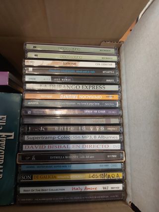 70 CDs - Varios Artistas, música variada