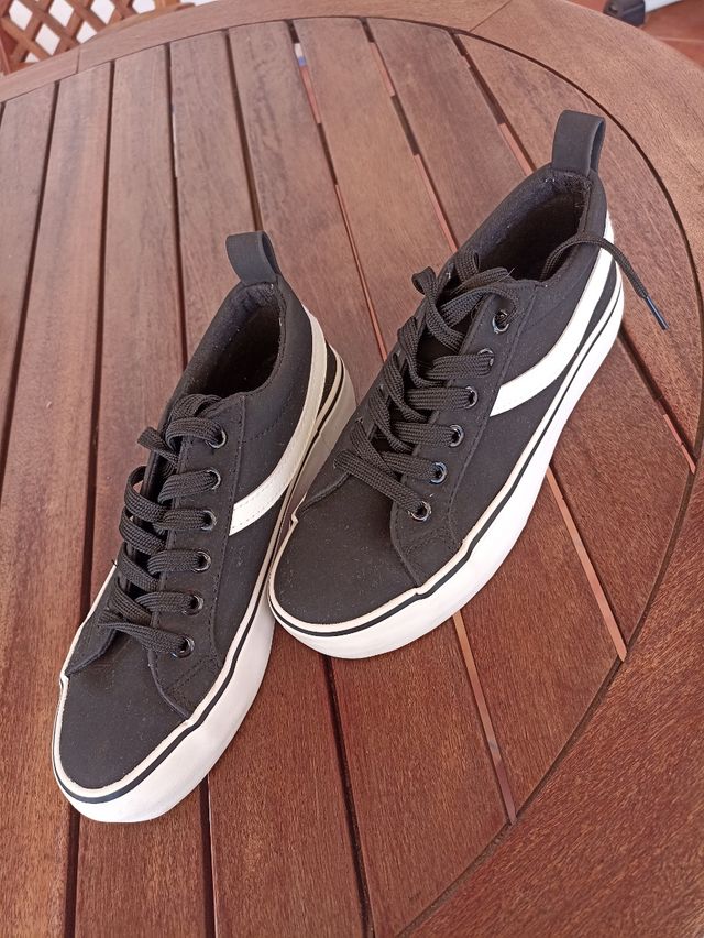 Zapatillas deportivas negras