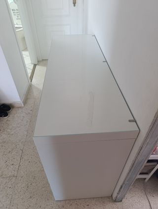 Tocador blanco IKEA con espejo