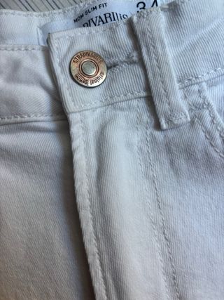 Shorts Stradivarius blancos